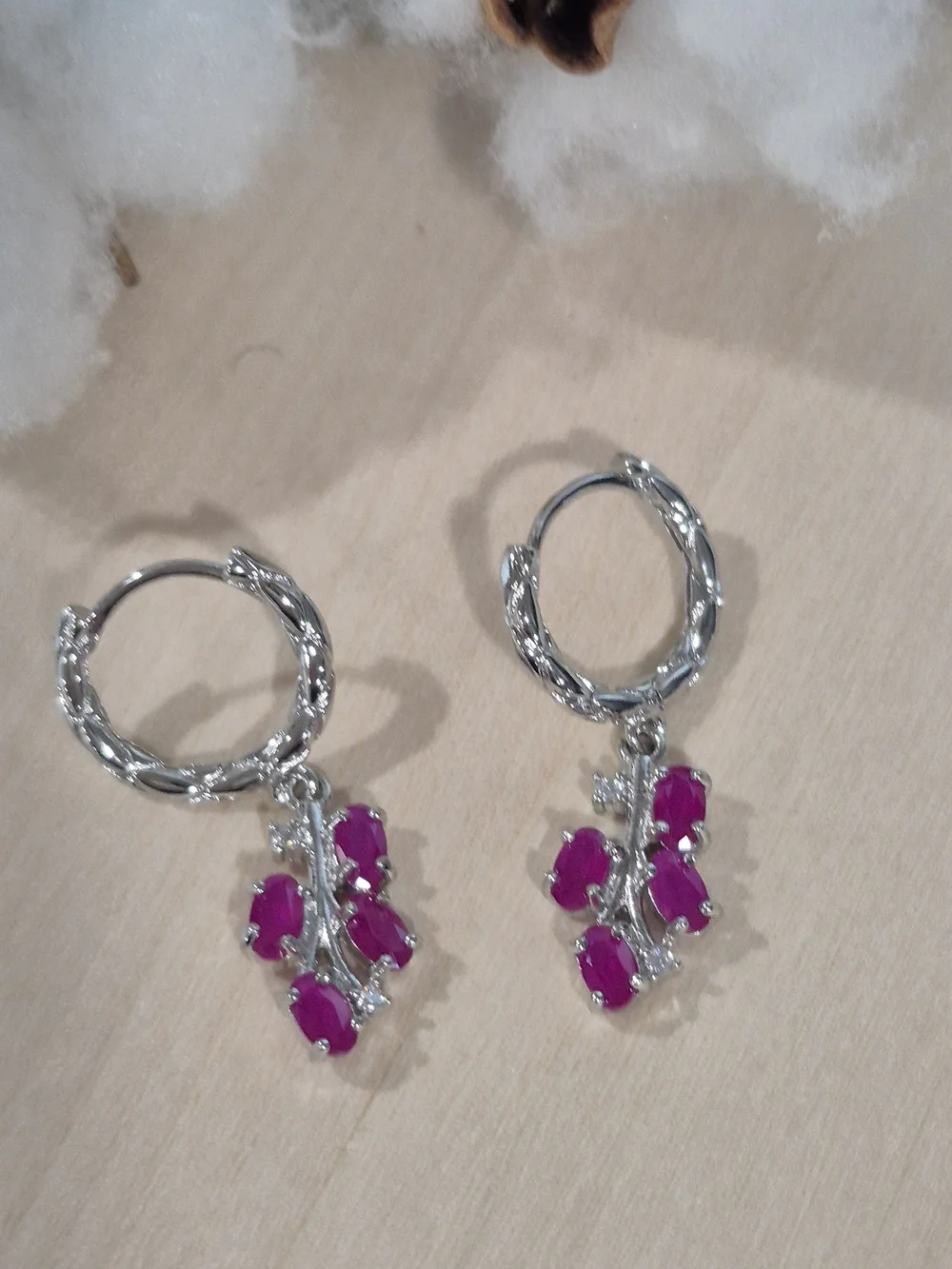🎉🎉NEW🎉🎉 STUNNING!! SS Oval RUBY Hoop Dangle Earrings